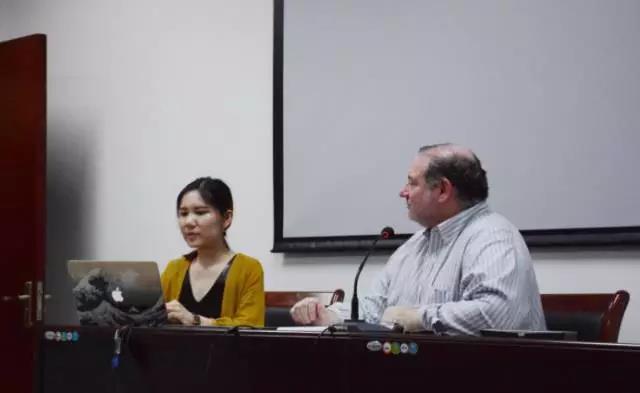 美国福德汉姆大学终身教授兰斯·斯特拉特赴华师大九游体育官网
做讲座
